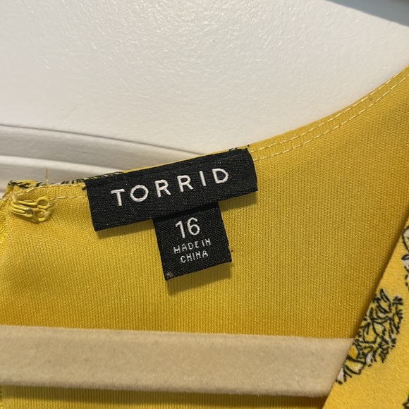 Chiffon dress with floral print - Picture 2 of 5